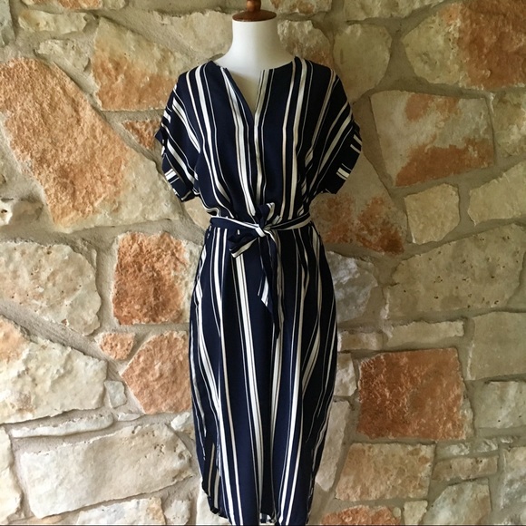 5 ⭐️ Fave!  Navy and white striped shirt dress - Picture 7 of 8